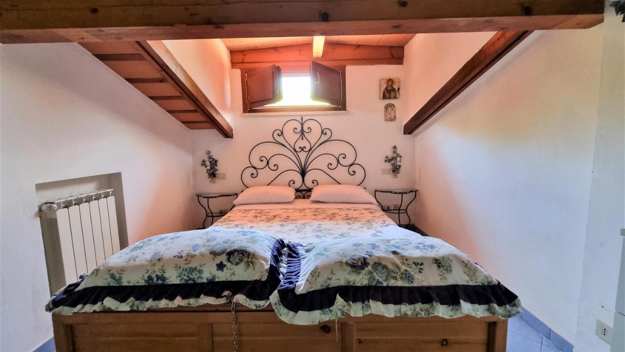 Villa Cecilia Sul Lago Fronte Mare Sperlonga Bagian luar foto