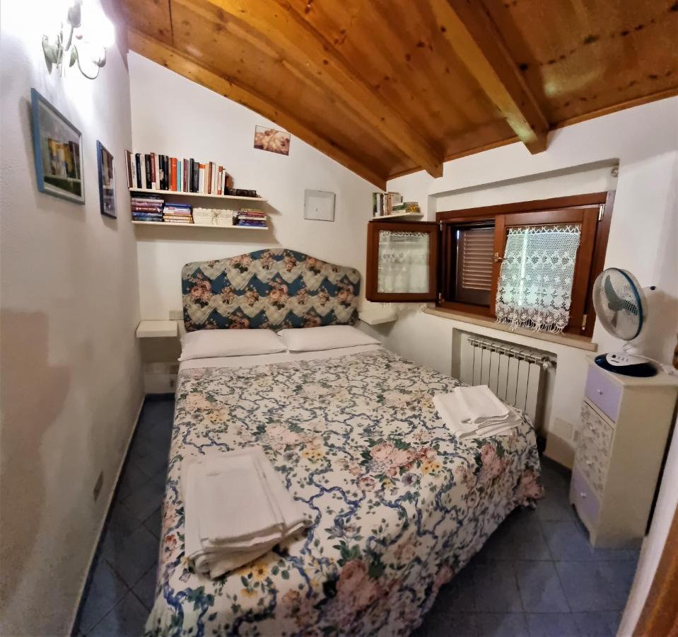 Villa Cecilia Sul Lago Fronte Mare Sperlonga Bagian luar foto