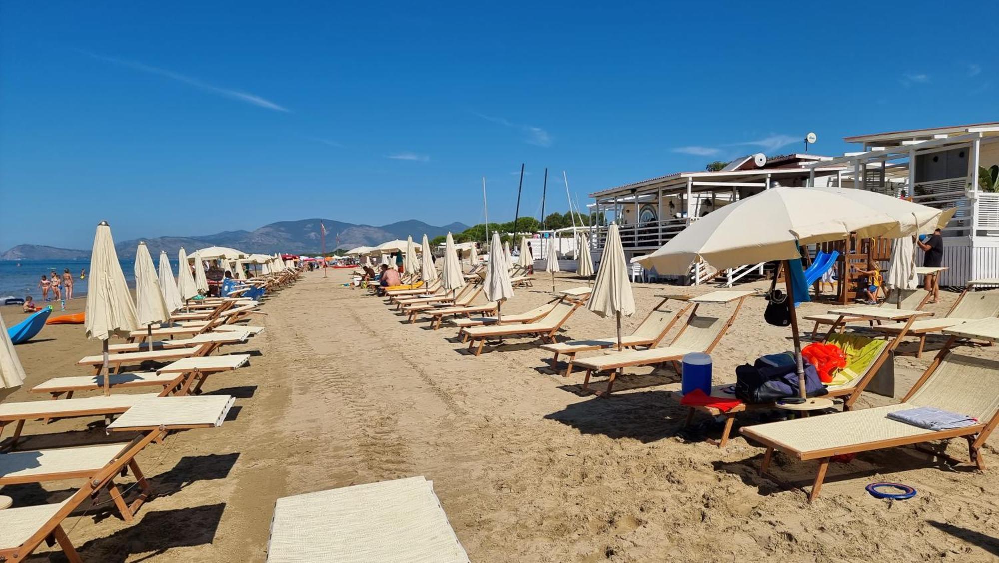 Villa Cecilia Sul Lago Fronte Mare Sperlonga Bagian luar foto