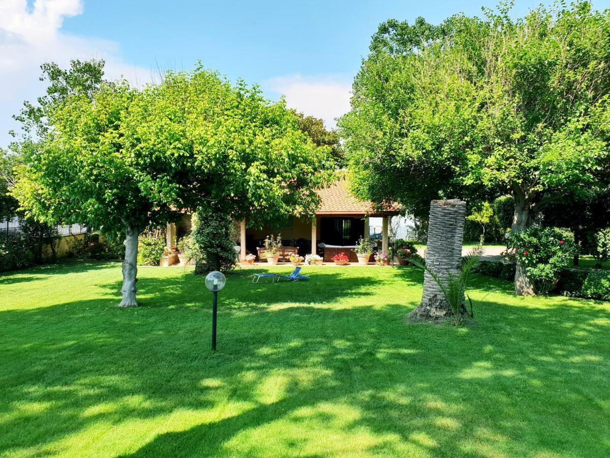 Villa Cecilia Sul Lago Fronte Mare Sperlonga Bagian luar foto